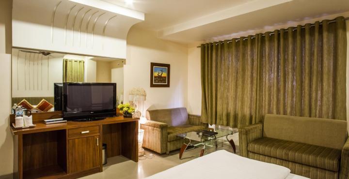 Hotel Tulsi Exotic Bhopal Exterior photo