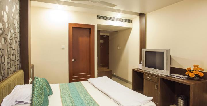 Hotel Tulsi Exotic Bhopal Exterior photo