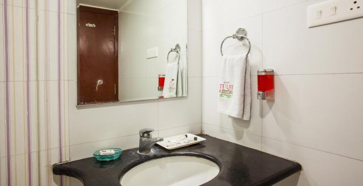 Hotel Tulsi Exotic Bhopal Exterior photo