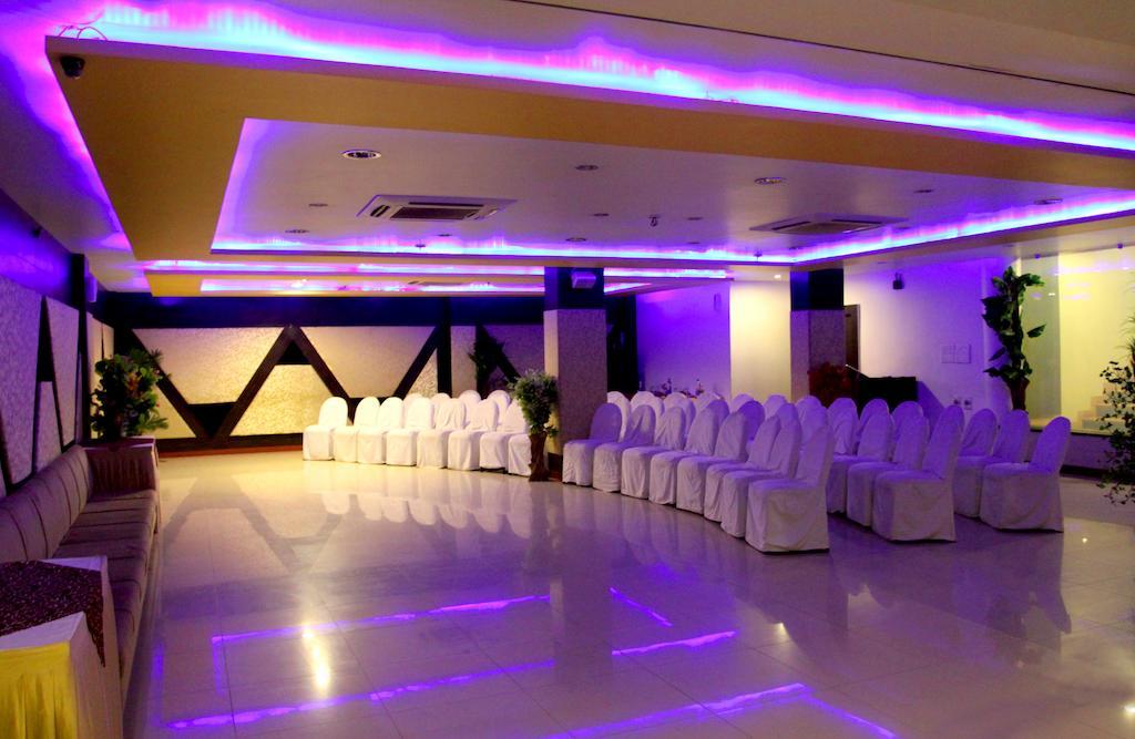 Hotel Tulsi Exotic Bhopal Exterior photo