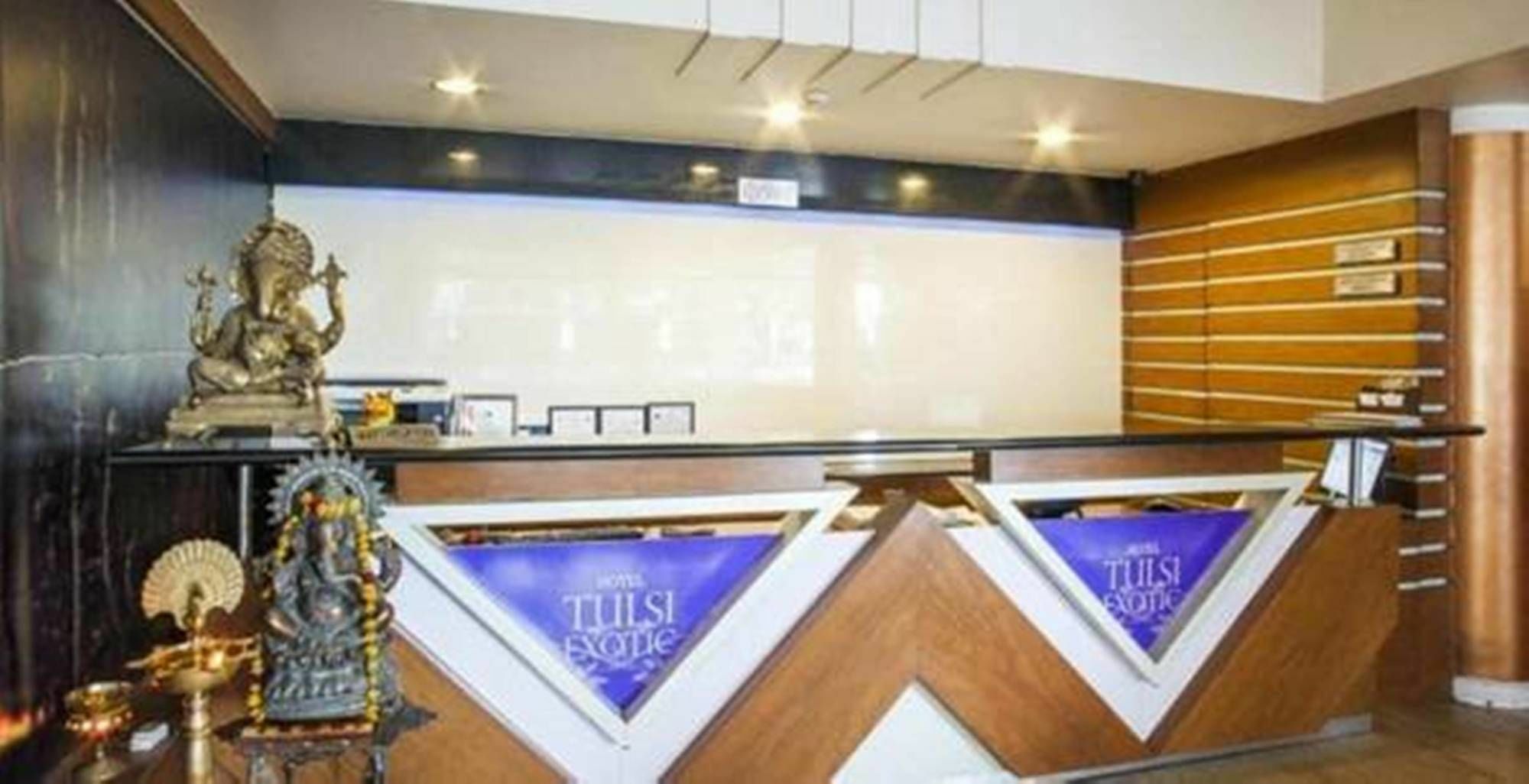 Hotel Tulsi Exotic Bhopal Exterior photo